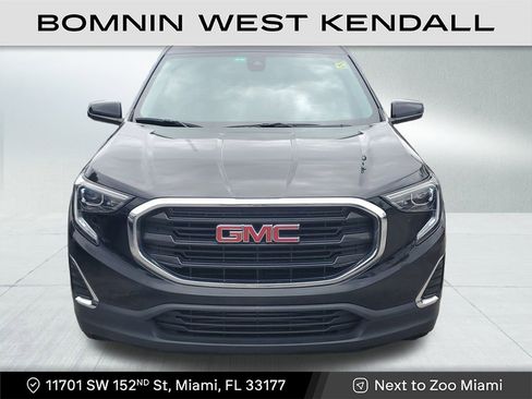 Used 2021 GMC Terrain SLE image 2