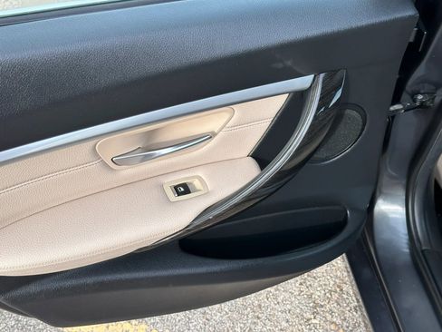 Used 2017 BMW 330i xDrive Wagon image 16