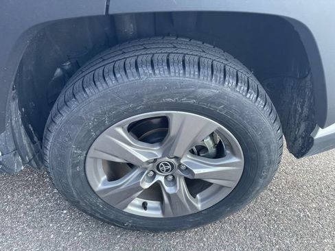 Certified 2025 Toyota RAV4 XLE AWD/4WD image 6