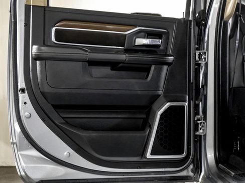 Used 2022 RAM 3500 Laramie image 38