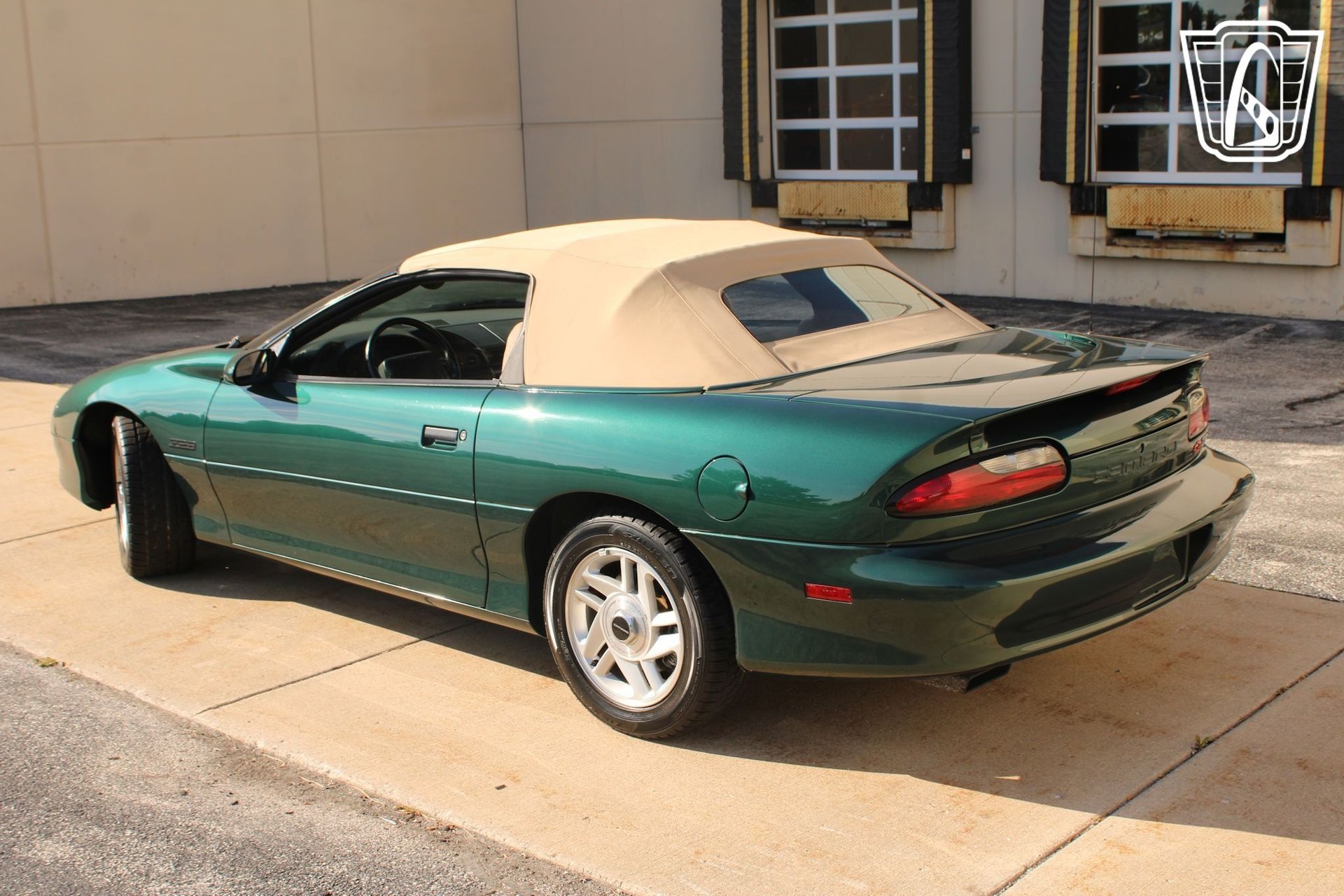 Used 1995 Chevrolet Camaro Z28 RWD image 7