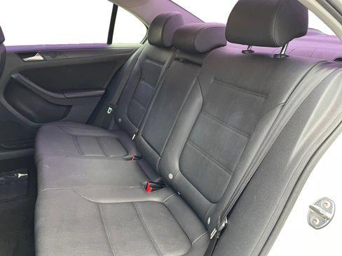 Used 2012 Volkswagen Jetta SE image 17