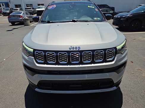 Used 2025 Jeep Compass Limited w/ Elite Group AWD/4WD image 8