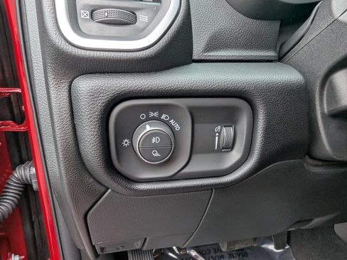 Used 2026 RAM 2500 Big Horn AWD/4WD image 13