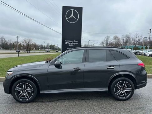 Used 2026 Mercedes-Benz GLC 300 4MATIC image 2