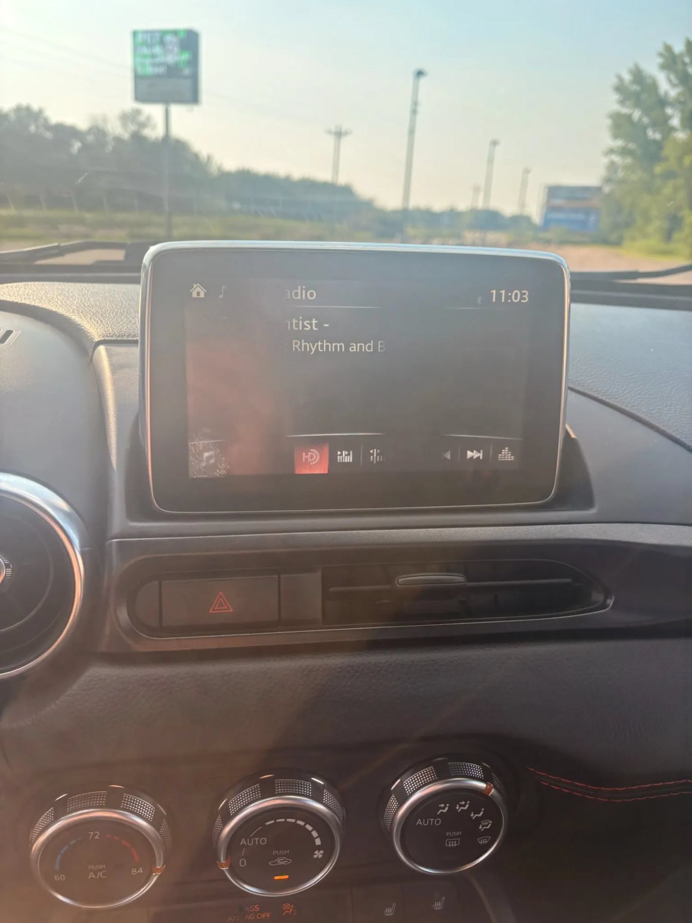Used 2019 FIAT 124 Spider Abarth w/ Navigation & Sound Group RWD image 23