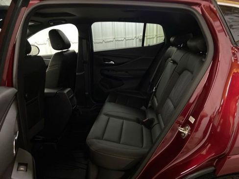 Used 2025 Buick Envista Avenir FWD image 22