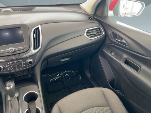 Used 2020 Chevrolet Equinox LT w/ Driver Convenience Package image 27