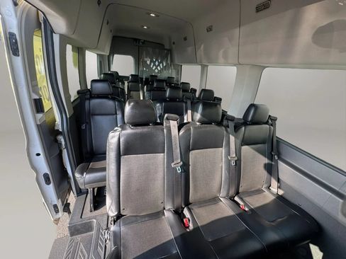 Used 2022 Ford Transit 350 XL RWD image 9