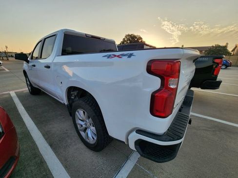Used 2020 Chevrolet Silverado 1500 Custom w/ Custom Value Package AWD/4WD image 4