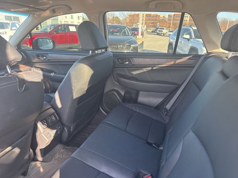 Used 2018 Subaru Outback 2.5i Limited w/ Popular Package #2 image 9