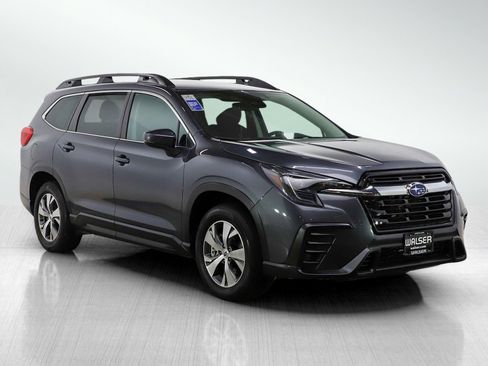 Used 2024 Subaru Ascent Premium w/ Convenience Package image 7