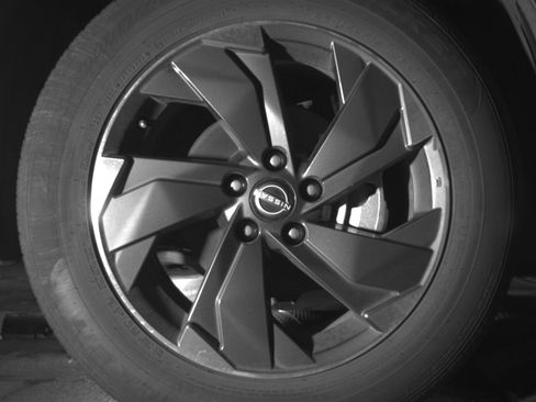 Used 2025 Nissan Rogue SV image 13