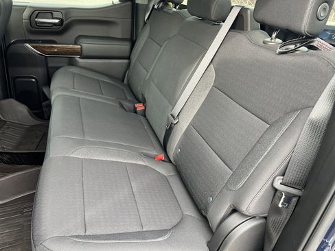 Used 2022 GMC Sierra 1500 SLE image 23