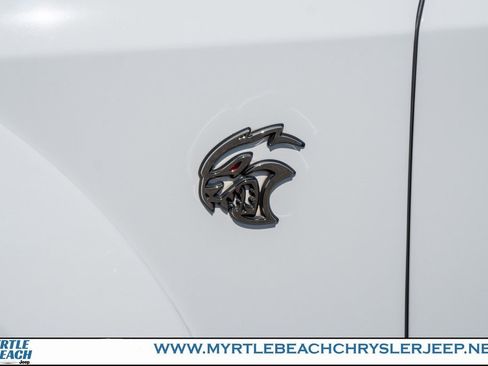 Used 2021 Dodge Challenger SRT Hellcat Redeye image 11