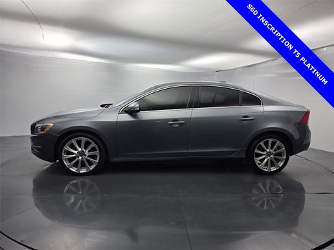 Used 2018 Volvo S60 T5 Inscription Platinum image 7