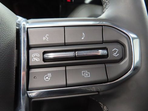 Used 2025 GMC Yukon Denali image 61