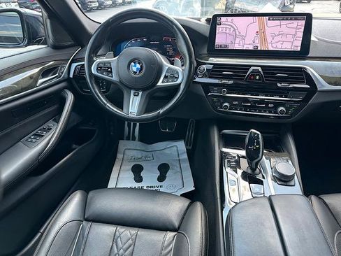 Used 2023 BMW M550i xDrive AWD/4WD image 23