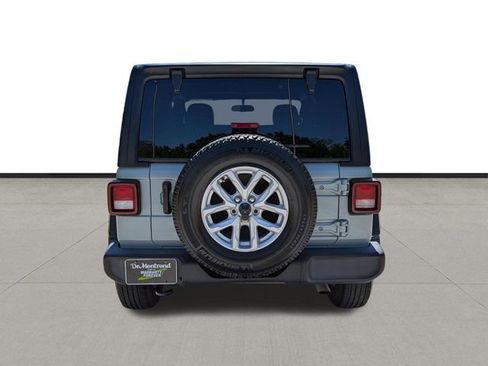 Used 2023 Jeep Wrangler Sport S image 6