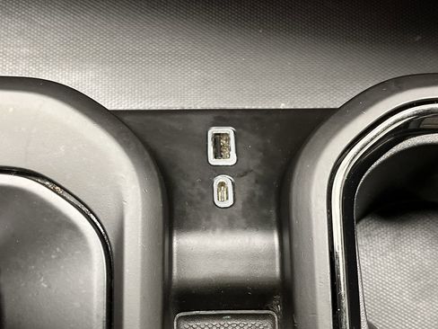 Certified 2023 GMC Sierra 1500 AT4 w/ AT4 Preferred Package image 25