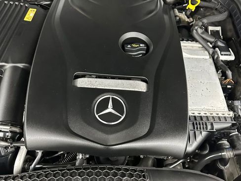 Used 2016 Mercedes-Benz C 300 4MATIC Sedan image 7