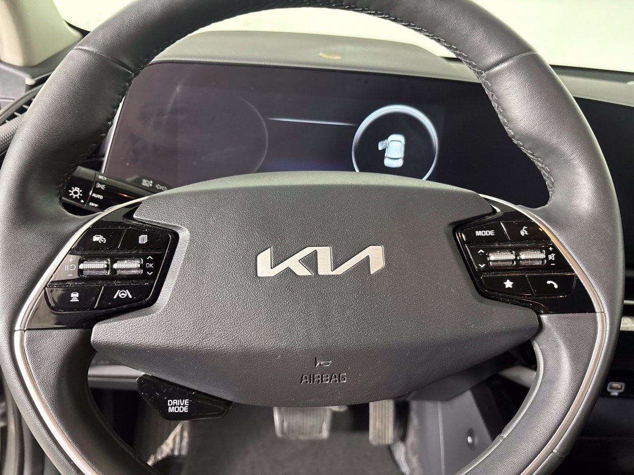 Used 2023 Kia Niro Wind w/ Wind Preserve Package FWD image 10