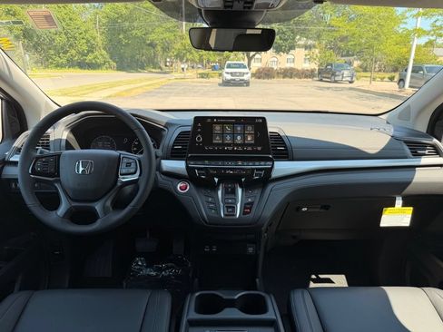 New 2026 Honda Odyssey EX-L image 5
