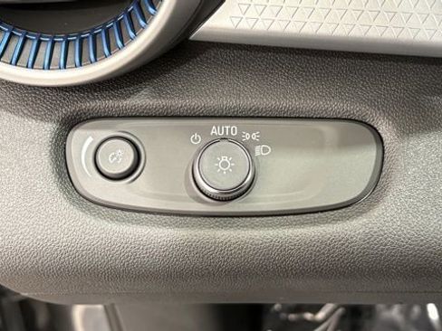 New 2026 Chevrolet Trax LS image 31