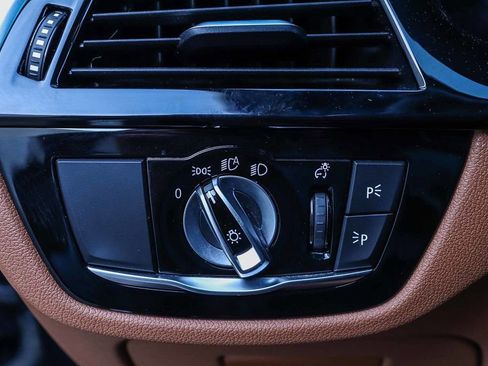 Used 2023 BMW 540i 540i w/ M Sport Package image 26