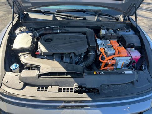 Used 2025 Hyundai Sonata SEL FWD image 32