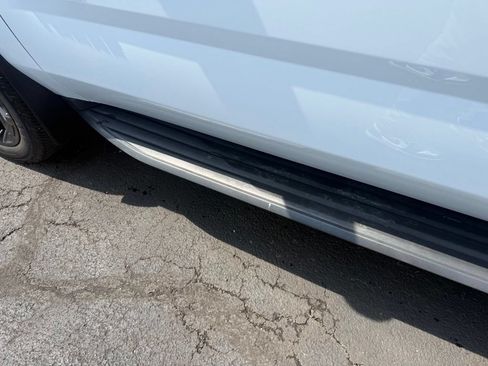 Used 2018 Chevrolet Tahoe LT w/ Luxury Package AWD/4WD image 11