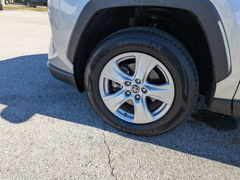 Used 2021 Toyota RAV4 XLE image 24