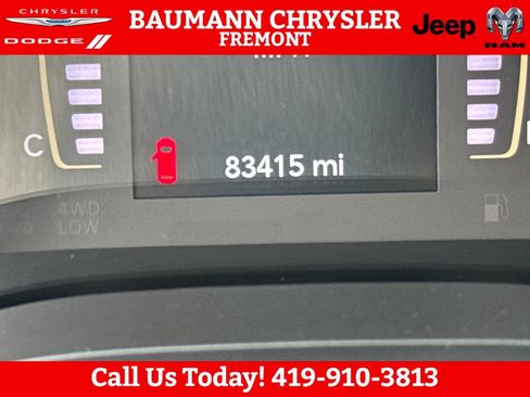 Used 2019 Jeep Cherokee Latitude w/ Popular Appearance Group FWD image 16