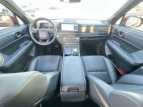 Used 2025 Hyundai Santa Fe Calligraphy image 21