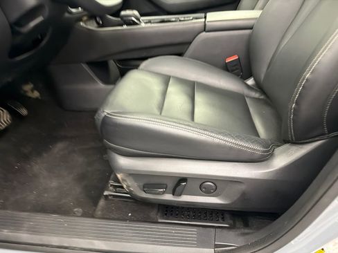 Used 2021 Nissan Rogue SL w/ Premium Package image 10