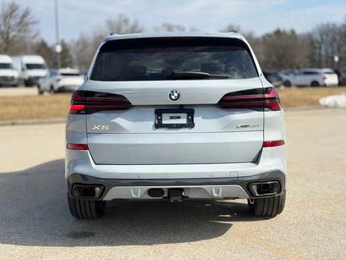 New 2026 BMW X5 xDrive40i w/ M Sport Package AWD/4WD image 5