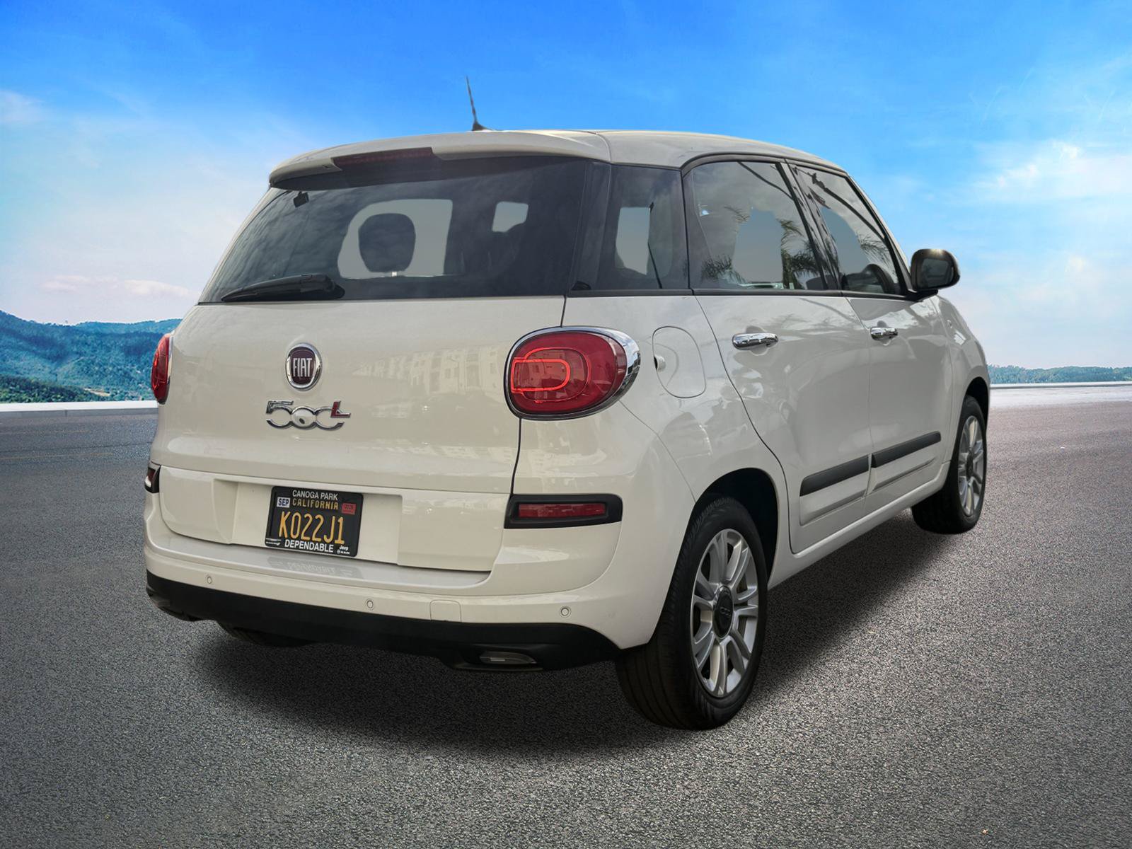 Used 2020 FIAT 500L Pop w/ Premium Group FWD image 10