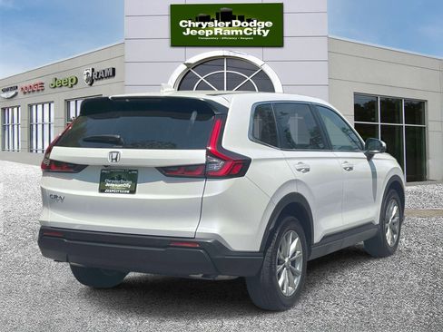 Used 2024 Honda CR-V EX-L image 6