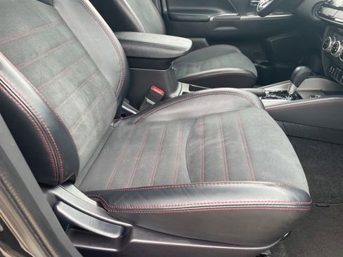 Used 2025 Mitsubishi Outlander Sport SE image 10