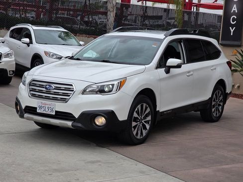 Used 2017 Subaru Outback 2.5i Limited AWD/4WD image 5