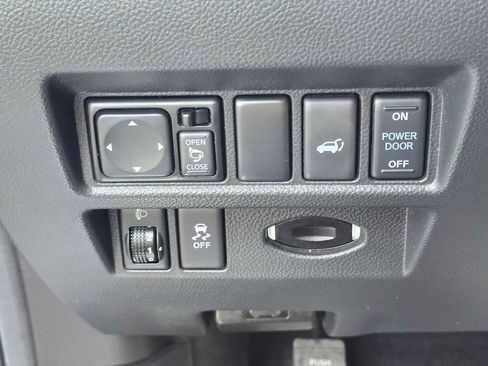 Used 2016 INFINITI QX70 2WD image 25