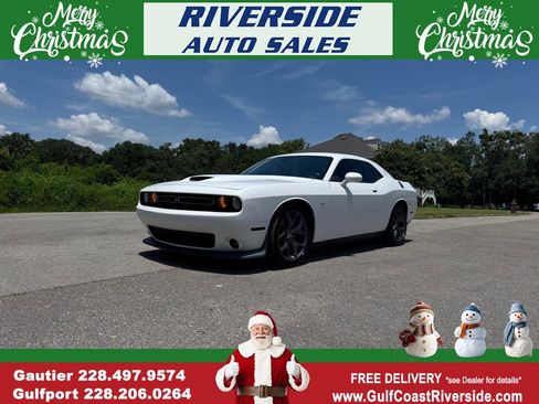 Used 2019 Dodge Challenger GT image 1