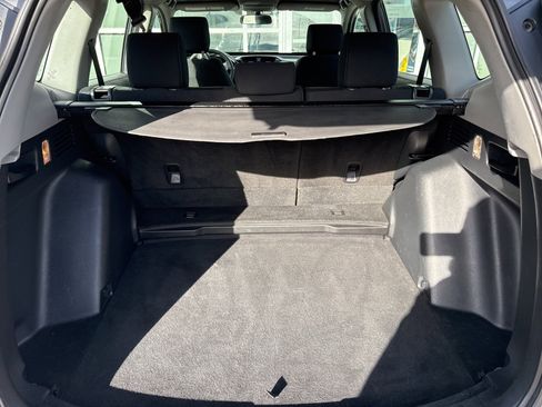 Used 2018 Honda CR-V LX image 16