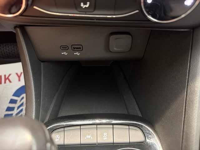 Used 2024 Buick Encore GX Preferred FWD image 17