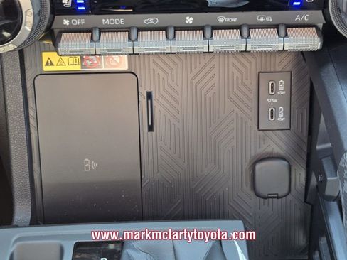 New 2026 Toyota 4Runner 4WD image 18