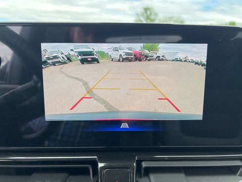 New 2026 Chevrolet TrailBlazer LT w/ Convenience Package AWD/4WD image 16