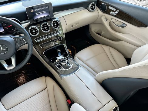 Used 2018 Mercedes-Benz C 300 Sedan image 23