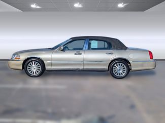 Used 2004 Lincoln Town Car Signature video 2