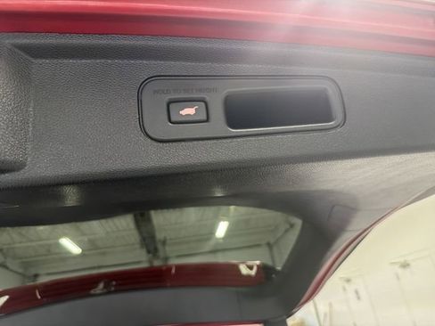 Used 2025 Honda Odyssey Sport-L image 16