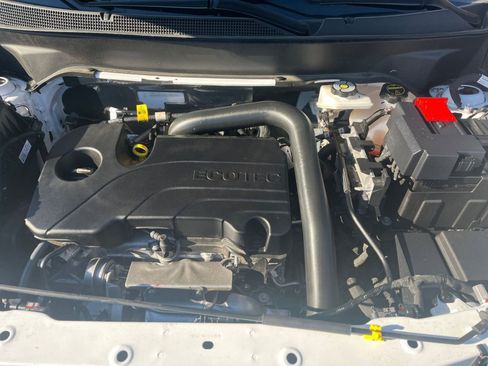 Used 2025 Chevrolet Equinox LT image 27